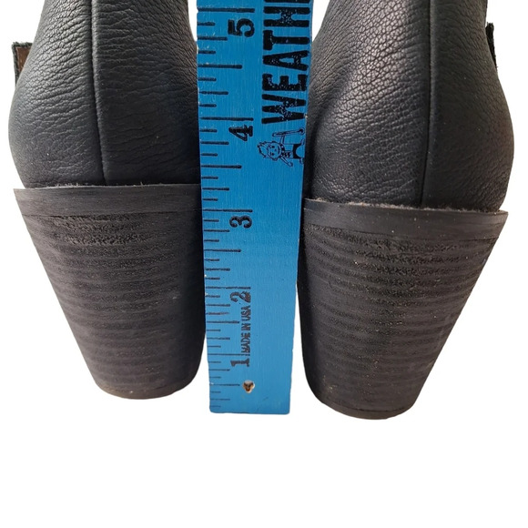Caslon Sadie 8M Black Leather Cut Out Almond Toe Chunky Heel Buckle Shoes Bootie - Picture 7 of 10